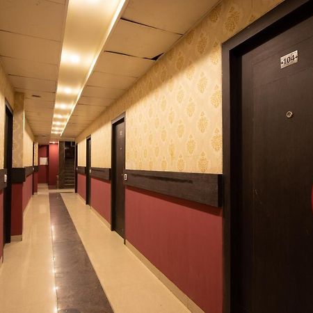 Hotel Minerva Residency - Near Grant Road Railway Station Bombaj Zewnętrze zdjęcie