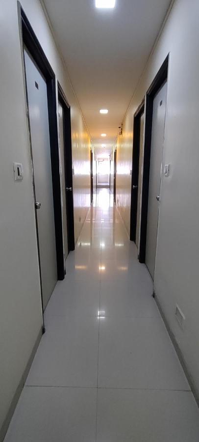 Hotel Minerva Residency - Near Grant Road Railway Station Bombaj Zewnętrze zdjęcie
