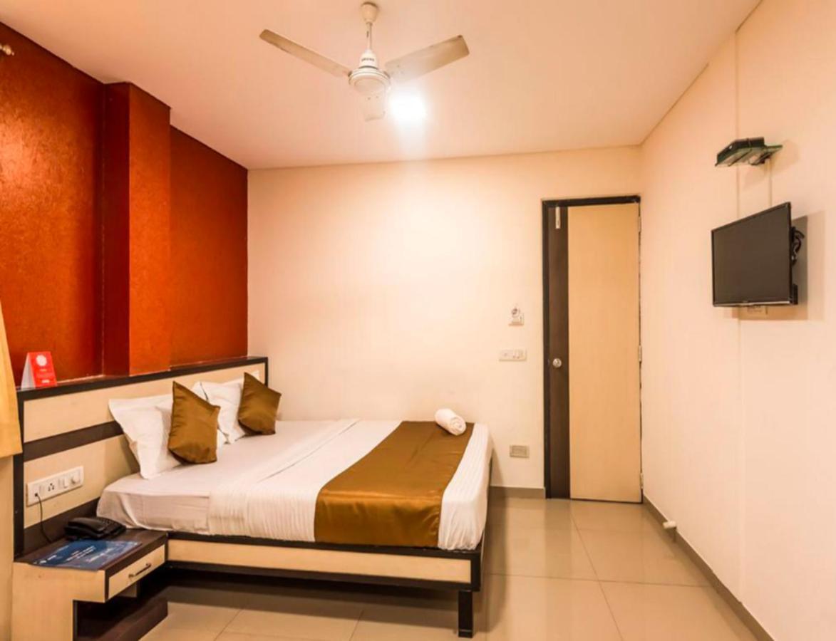 Hotel Minerva Residency - Near Grant Road Railway Station Bombaj Zewnętrze zdjęcie